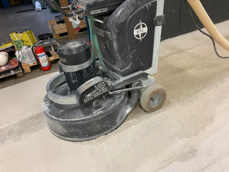 Betongslipning med HTC 950 RX och diamantverktyg